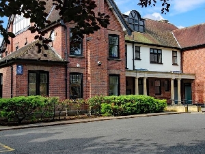 Stamford Court